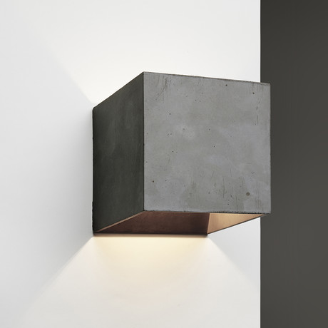CROMIA Concrete Wall Lamp (White)