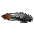 MT2190 // Oxford Shoe // Black (Euro: 45)