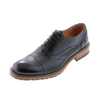 MT2223 // T.  Oxford Shoe // Black (Euro: 44)