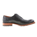 MT2223 // T.  Oxford Shoe // Black (Euro: 44)