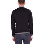 Icon Solid Sweater // Black (M)