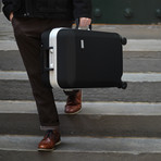 R22 Carry-On with Shelves // Black