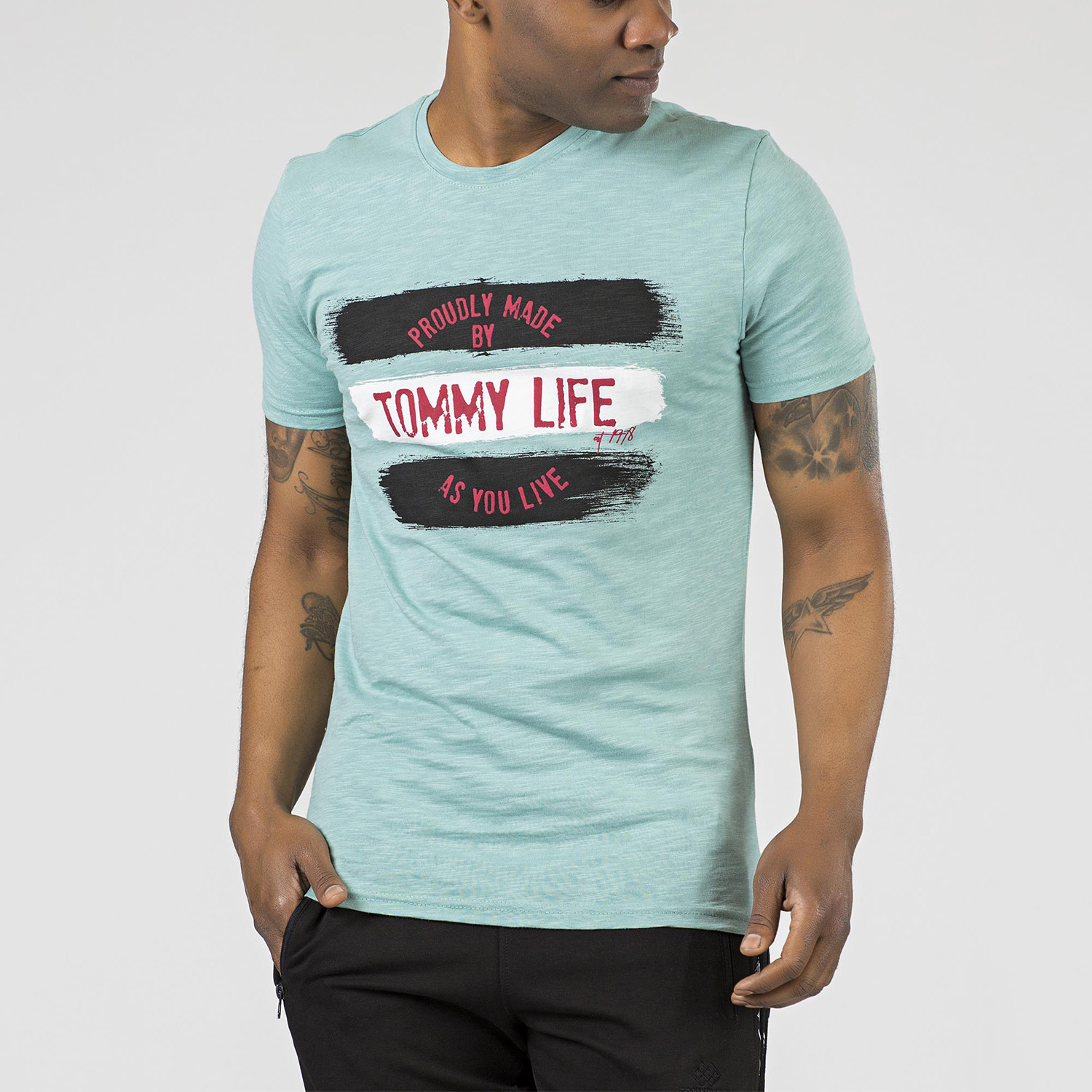 tommy life t shirt