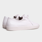 Atom Shoe // White (Euro: 46)