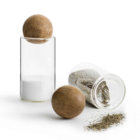 Oval Oak Salt & Pepper Set