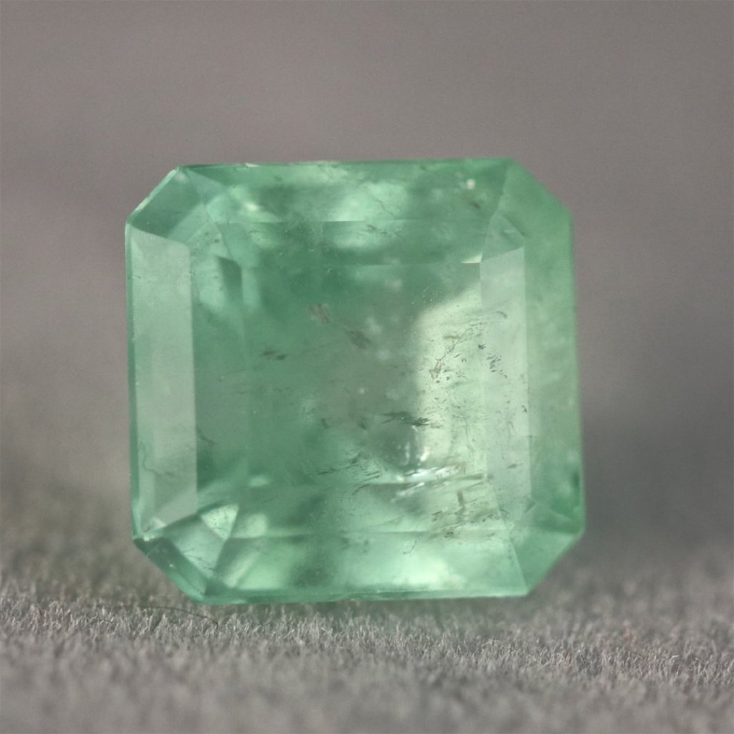 Beautiful Mint Green Colombian Emerald // 7.2 carats - Fossil Realm ...