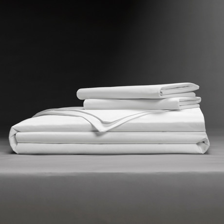 Luxe Soft & Smooth Tencel™ Duvet Cover Set // White (Full/Queen)