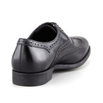 Salvatorre Ferragamo // Sinesio Leather Wingtip Shoes // Black (US: 6)