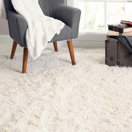 Paris Shag Collections Hand Woven Polyester + Cotton Shaggy Area Rug // Ivory (5' x 8')