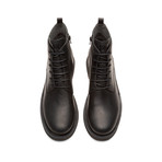 Tyre // Black (Euro: 40)