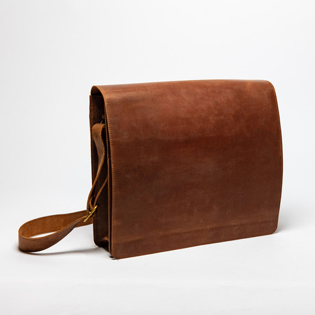 Suburban Leather Messenger Bag 13″ // Distressed Brown