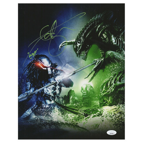 Signed Photo // "Alien Vs Predator" Wolf Predator // Ian Whyte // Ver. II