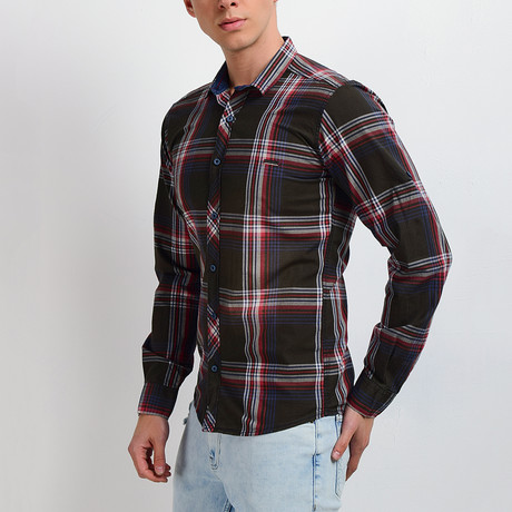 Plaid Long-Sleeve Button Down Shirt // Black + Red (S)