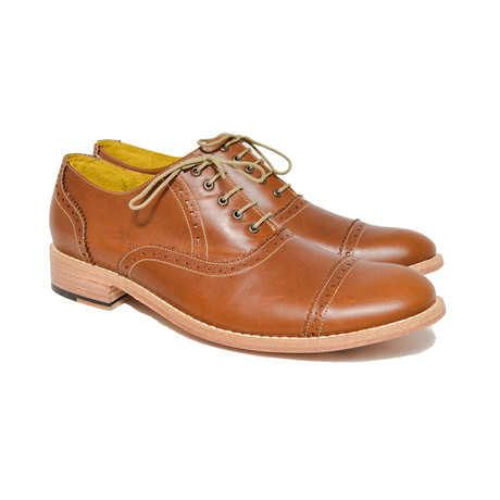 Quarter Full Oxford // Gold (US: 7)