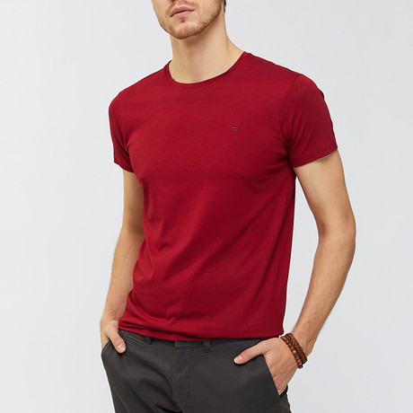 Solid Crewneck T-Shirt // Claret Red (XS)