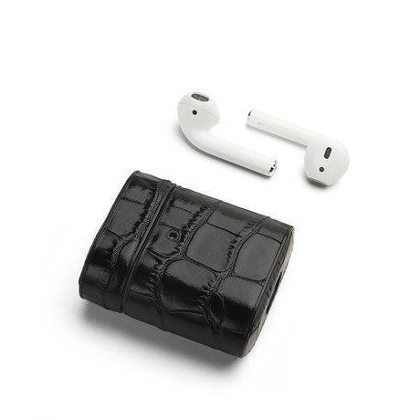 Croc Embossed Leather Airpod Case // Noir
