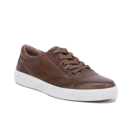 Finn // Taupe (US: 8)