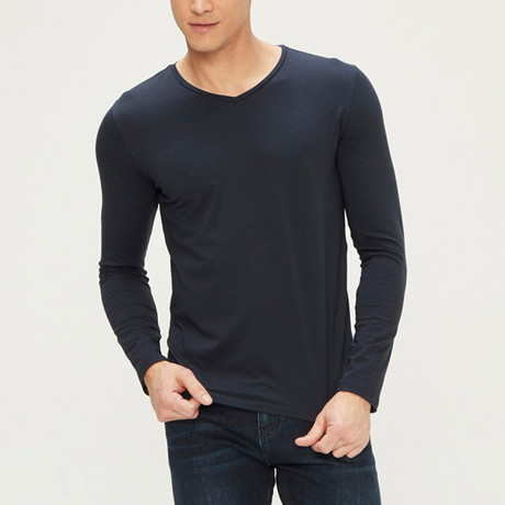 Long Sleeve V-Neck T-Shirt // Navy (S)