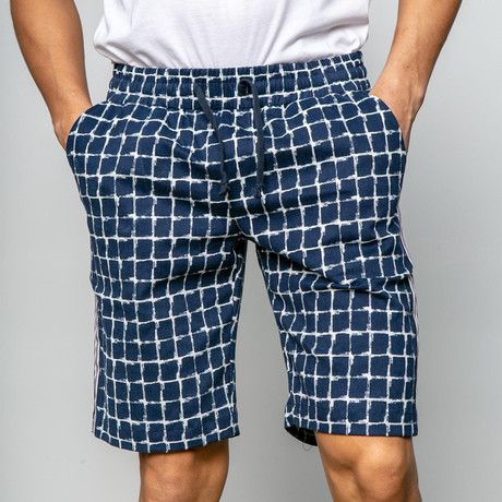 Camp Out Cargo Shorts // Navy (XL)