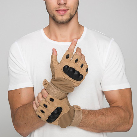 Yellowstone Fingerless Gloves // Coyote (Medium)