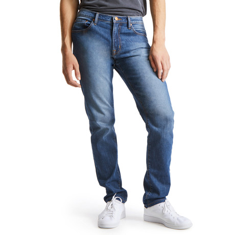 Straight Leg Jeans // Blue (28WX32L)