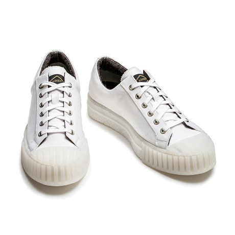 Nathan Sneakers // White (Euro: 39)