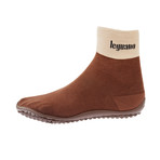 Barefoot Classic // Chestnut Brown (Size M // 7.5-8.5)