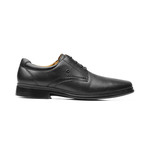 Alegro // Black (US: 8.5)