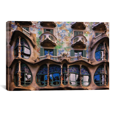Facade of Casa Batllo, Barcelona, Catalonia, Spain // George Oze (18"W x 12"H x 0.75"D)