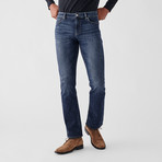 Avery Straight Jeans // Estuary (33WX34L)