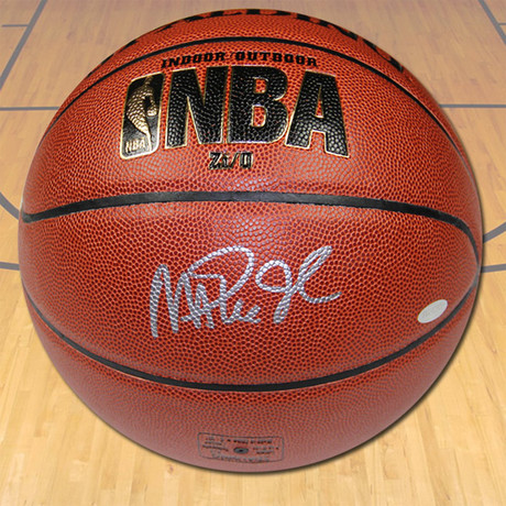 Autograph Authentic // Magic Johnson Los Angeles Lakers Autographed Spalding NBA I/O Basketball