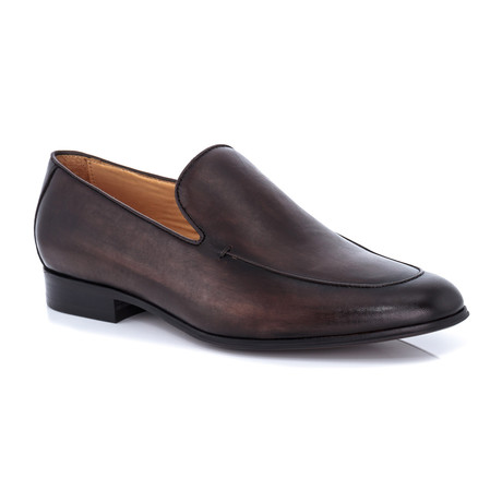 Brett Shoes // Brown (US: 7.5)