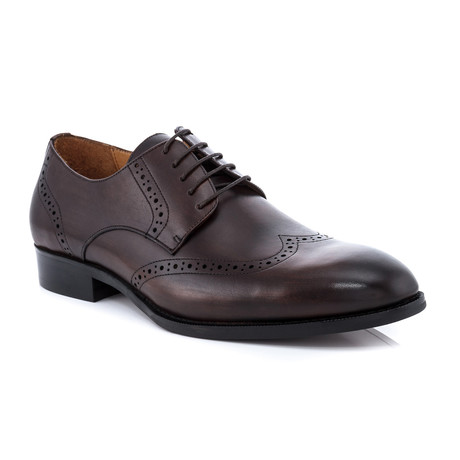 Colin Shoes // Brown (US: 7.5)