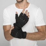 Thermoforming Operation Half Finger Gloves // Black (M)
