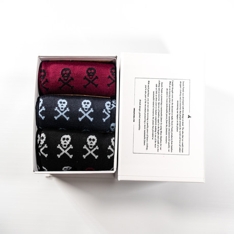 Luxury Super Soft Bamboo Socks // Pack of 3 // Skulls