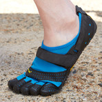 Women's // V-Aqua Shoes // Black (Euro: 42)