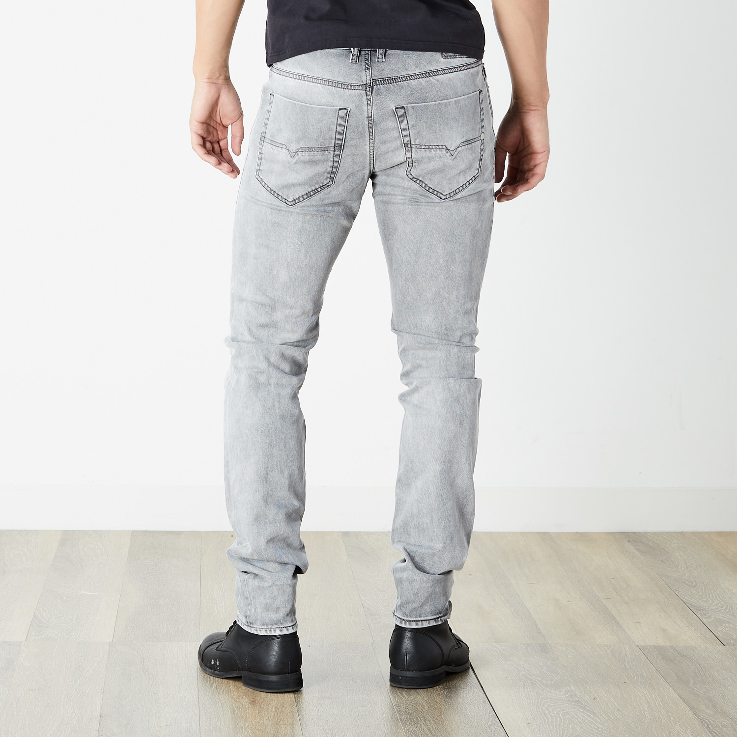 Tepphar Slim Carrot Jeans // Medium Gray // 32