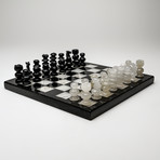 Small // Black + White Onyx Polished Chess Set