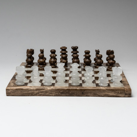 Small // Brown Onyx + White Onyx Polished Chess Set