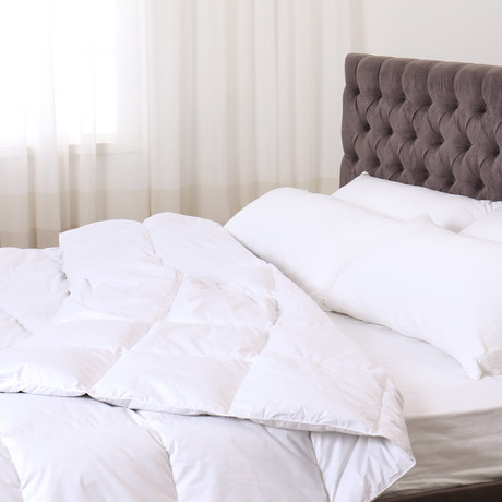 White Duck Down Comforter // White (Full/Queen)