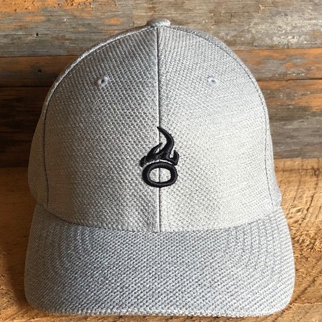 Insignia Mid Profile Flexfit Cap // Textured Light Gray