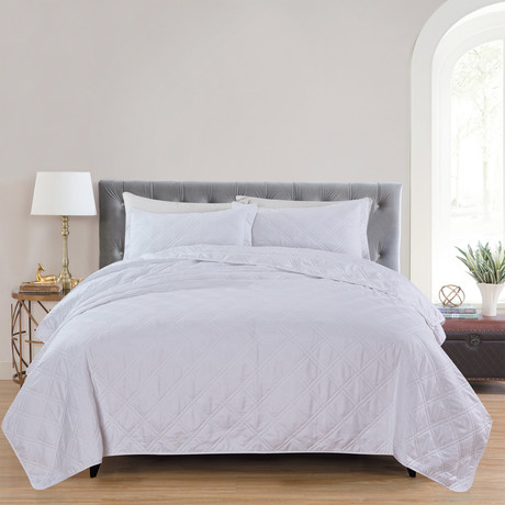 Christopher Knight Collection Double Diamond Quilt Set // White (Twin/Twin XL)