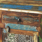 Jakarta Accent Chest