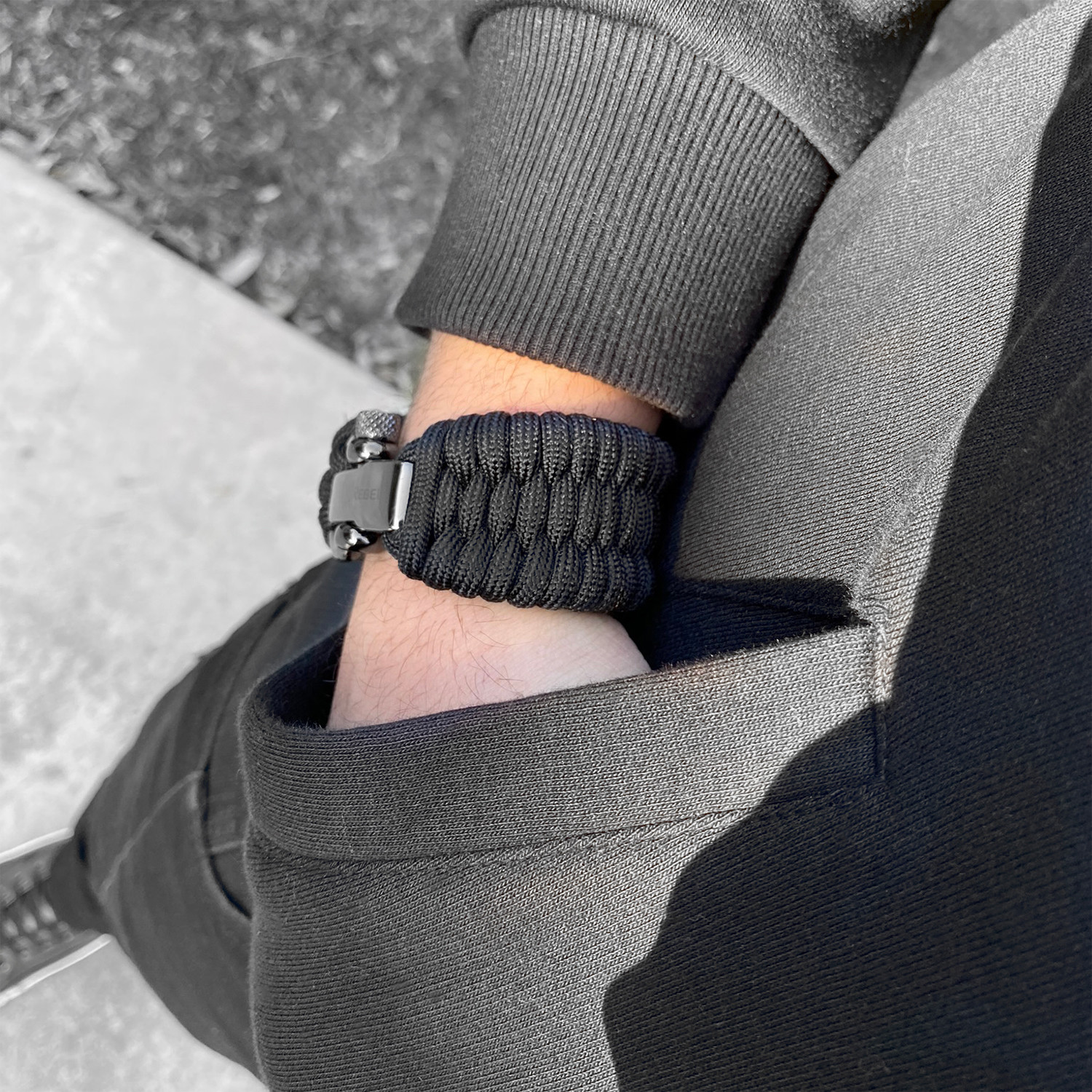 KCUF Wide Luxury Paracord Bracelet // Dark Gunmetal Plated (Small