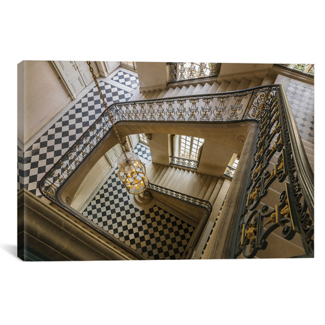 Questel Staircase Versailles Downview (18"W x 12"H x 0.75"D)
