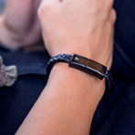 The Onyx // Micro USB // Medium