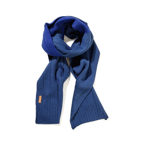 Jackson Scarf // Navy Blue