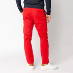 Chino 702 // Red (34WX34L)