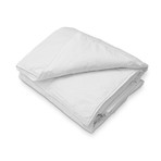 MGM Grand at home // London Flat // Premium White Down Select Comforter // Twin