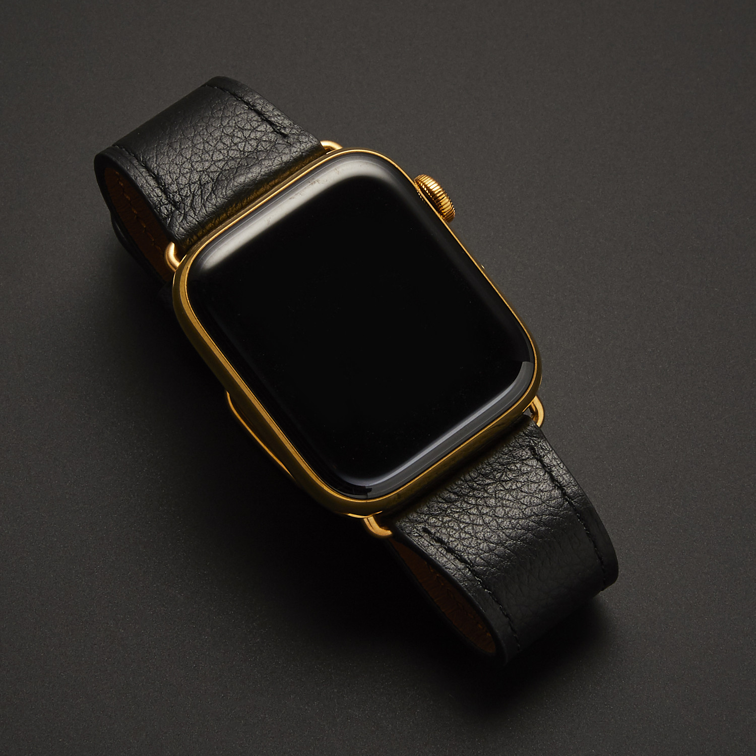 24K Gold Apple Watch Series 5 // Black Leather Band (44 mm) - De Billas ...